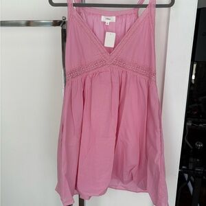 Hersy Elegant Pink Lace-Trimmed Camisole Size Small